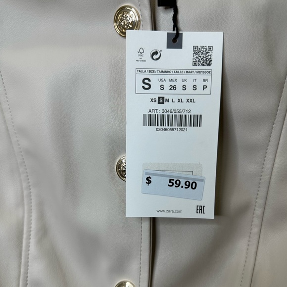 Zara Size Small Faux Leather Zippered Jacket in Color Cream - Picture 7 of 7